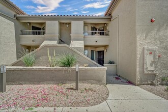 9460 E Mission Ln, Unit 214 in Scottsdale, AZ - Building Photo - Building Photo