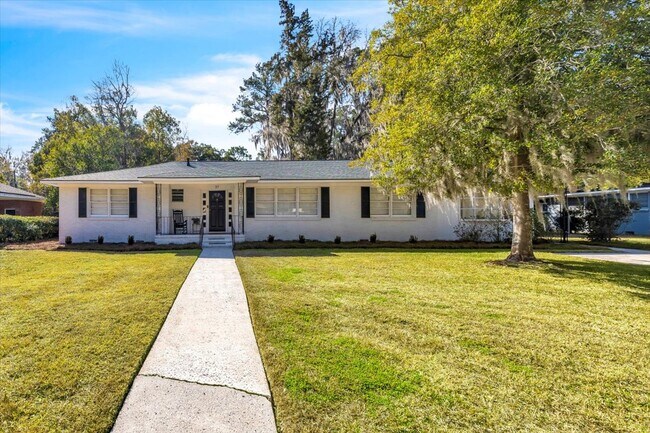317 Kensington Dr in Savannah, GA - Building Photo - Building Photo