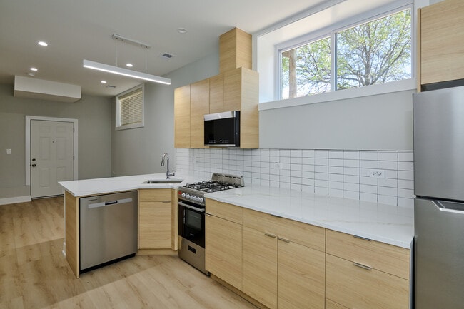 2876 W 21st Pl in Chicago, IL - Building Photo - Building Photo