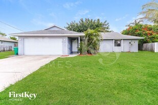2202 SE Montauk St in Port St. Lucie, FL - Building Photo