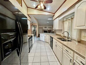 25145 Mercedes Dr in Punta Gorda, FL - Building Photo - Building Photo