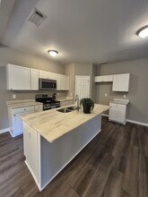 595 Vaughn Rd in Athens, GA - Building Photo - Building Photo