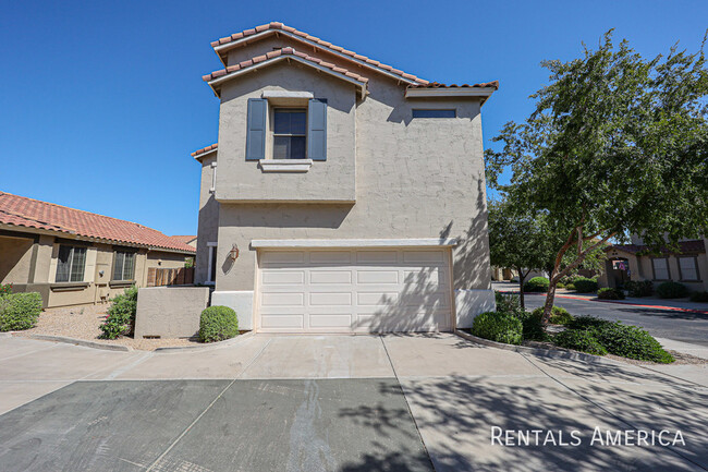 6324 S Blake St in Gilbert, AZ - Building Photo - Building Photo