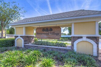 8507 Sandpiper Ridge Ave in Tampa, FL - Building Photo - Building Photo
