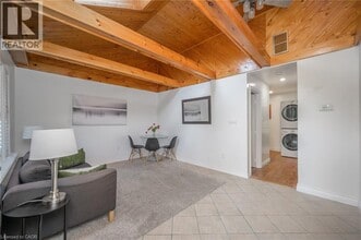 100 Munn St in Hamilton, ON - Building Photo - Building Photo