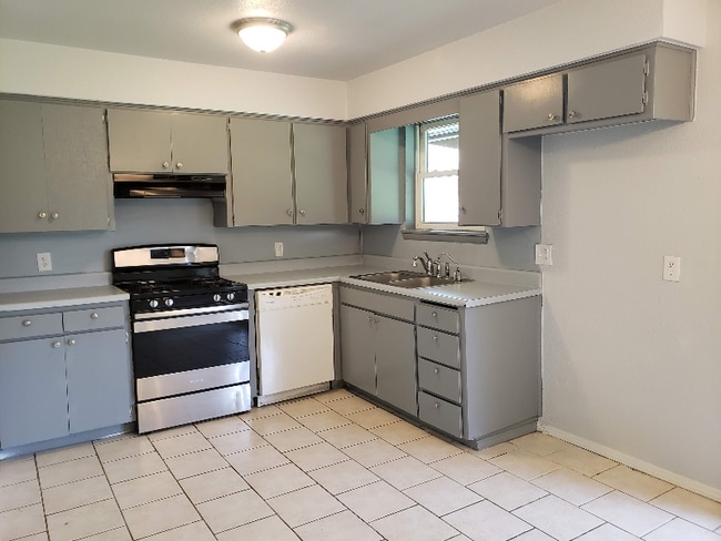 4316 S Wofford Ave in Del City, OK - Building Photo - Building Photo