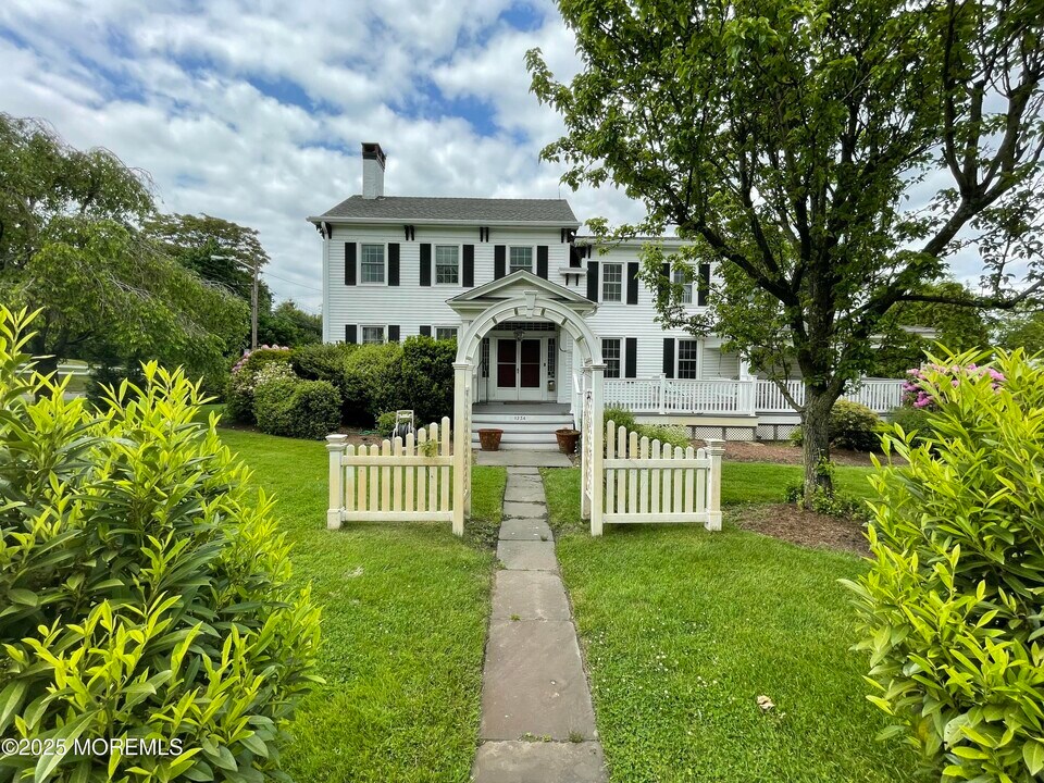 1234 Allaire Rd in Spring Lake, NJ - Foto de edificio