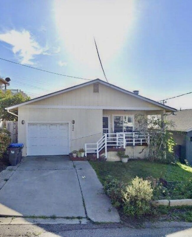 property at 464 Rennel St