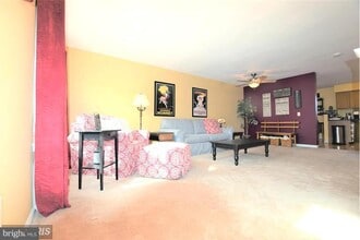 403 McDaniel Dr in Purcellville, VA - Building Photo - Building Photo