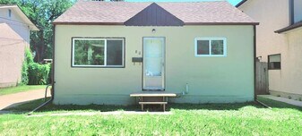 82 Hindley Ave in Winnipeg, MB - Building Photo