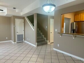 1000 Ranchway Dr in Laredo, TX - Building Photo - Building Photo