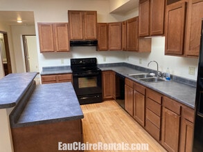 405 Wisconsin St, Unit 405.5 in Eau Claire, WI - Building Photo - Building Photo