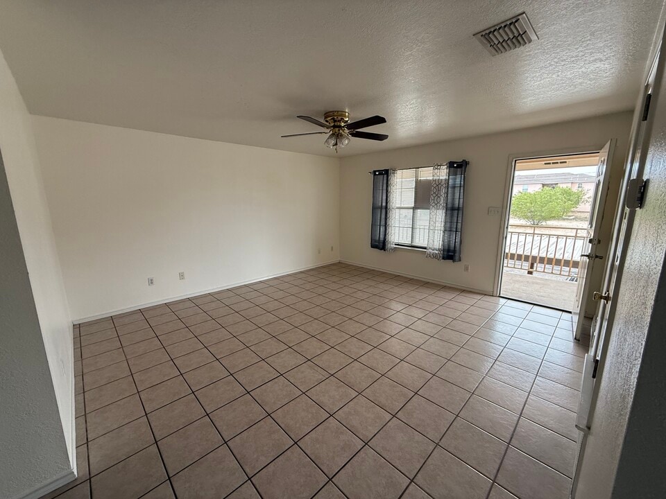 107 Alyssa Dr, Unit 107 Alyssa Dr. Apt A in Del Rio, TX - Building Photo