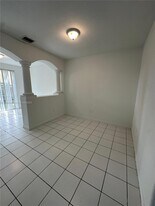 2438 SE 14th Ave in Homestead, FL - Building Photo