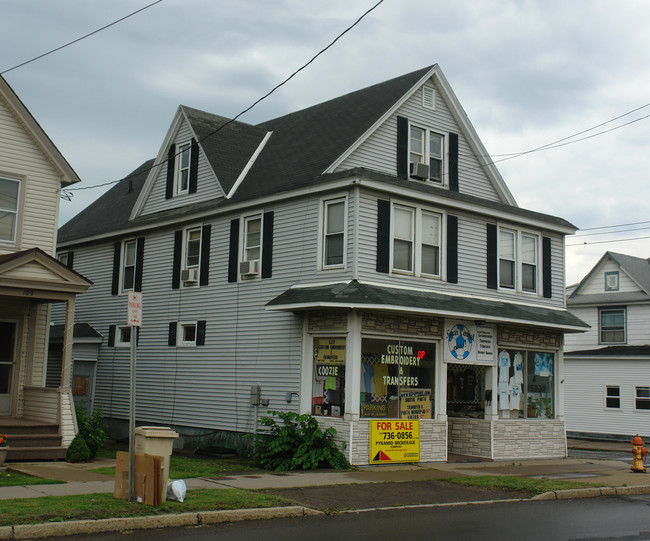 105-109 W Clark St in Ilion, NY - Building Photo - Building Photo