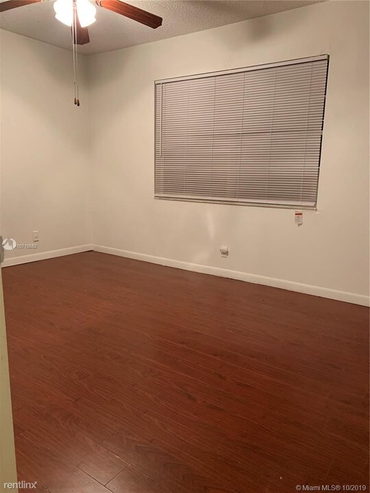 7501 NW 16th St in Plantation, FL - Building Photo