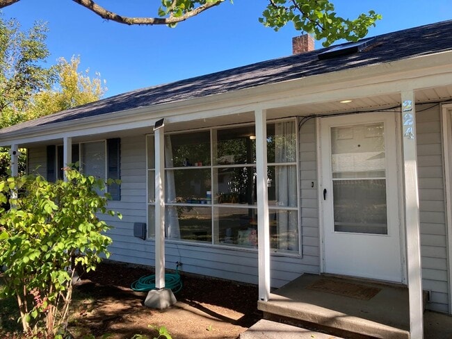 224 NE 127th Ave in Portland, OR - Building Photo - Building Photo