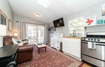 3017 28th St in Lubbock, TX - Foto de edificio - Building Photo