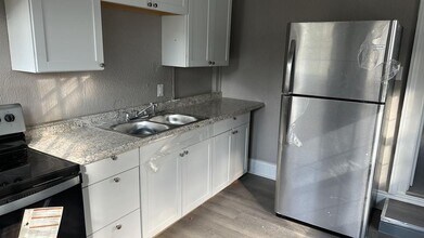 202 S Maple St in Winchester, KY - Building Photo - Building Photo