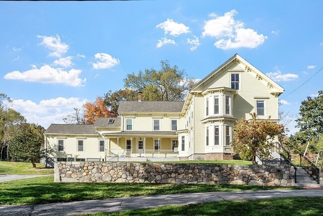 property at 22 Old Lowell Rd