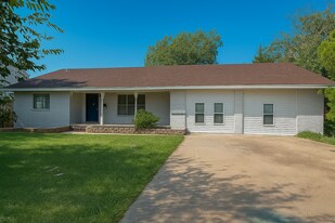 1204 NW Fort Sill Blvd in Lawton, OK - Building Photo