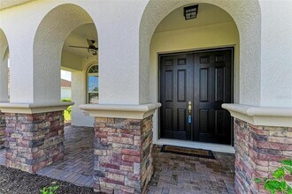 4789 Vasca Dr in Sarasota, FL - Building Photo - Building Photo