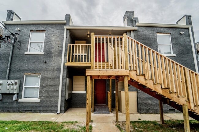 2321 NW 12th St in Oklahoma City, OK - Foto de edificio - Building Photo