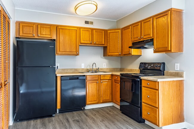 Fairview Village in Lexington, NC - Building Photo - Interior Photo