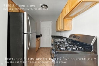 7150 S Cornell Ave in Chicago, IL - Foto de edificio - Building Photo