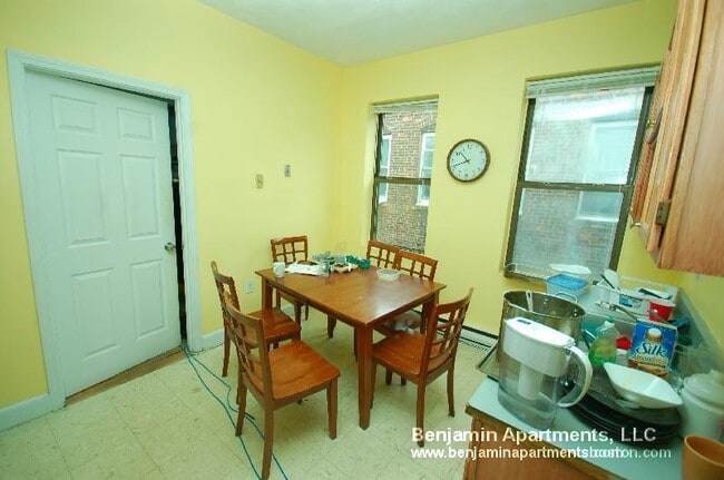 891 Huntington Ave, Unit 1 in Boston, MA - Building Photo - Building Photo