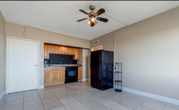 311 W Ashley St in Jacksonville, FL - Foto de edificio - Building Photo