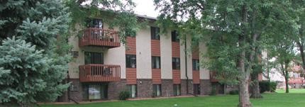 Bryant Wood Apartments in Maple Plain, MN - Building Photo - Building Photo