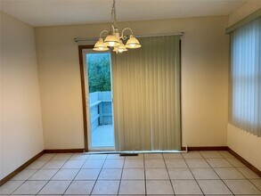 4032 Canterbury Dr in Erie, PA - Building Photo - Building Photo