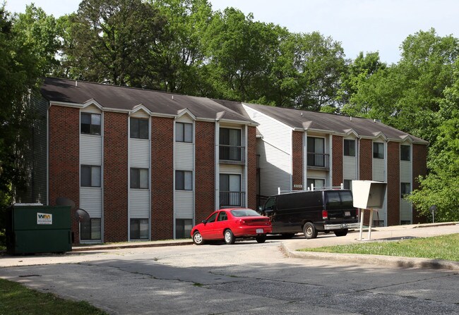 2324 Taylor St in Durham, NC - Foto de edificio - Building Photo