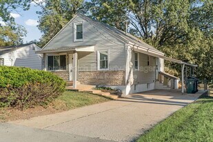 48 Young Dr in St. Louis, MO - Building Photo