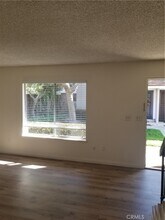 16932 Limelight Cir, Unit D in Huntington Beach, CA - Foto de edificio - Building Photo