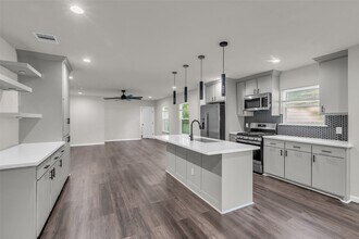 116 Gans St in Houston, TX - Building Photo - Building Photo