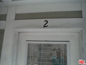 1821 W 12th Pl in Los Angeles, CA - Building Photo - Building Photo