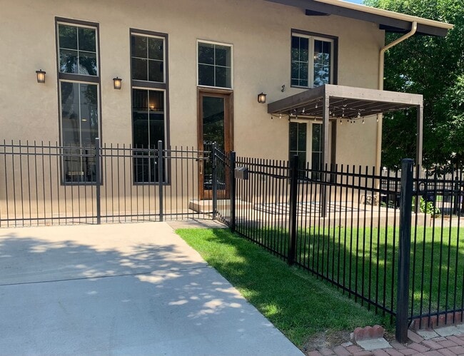 3905 Shoshone St in Denver, CO - Building Photo - Building Photo