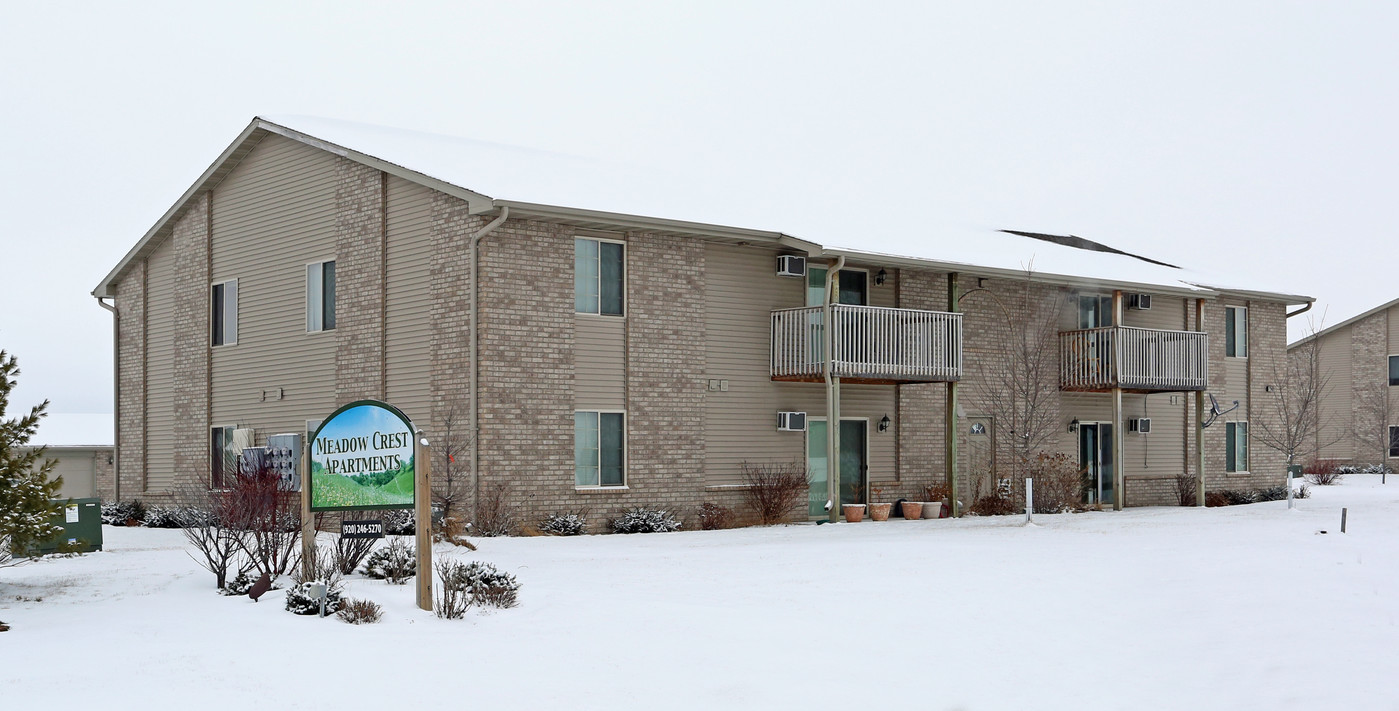 Meadow Crest Villas in Wrightstown, WI - Building Photo