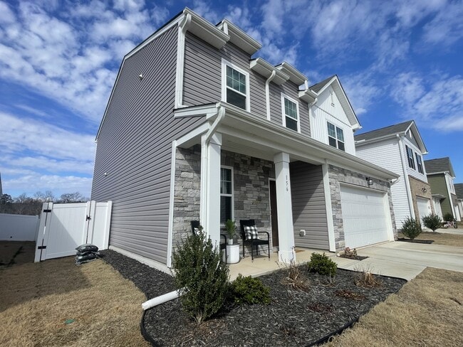 156 Babbling Brk Dr in Clayton, NC - Building Photo - Building Photo