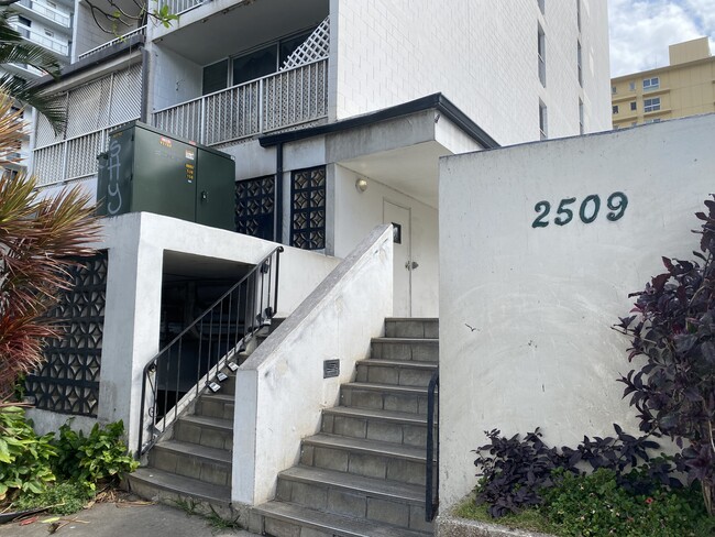property at 2509 Ala Wai Blvd