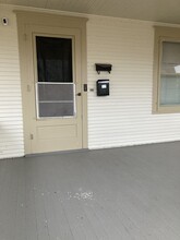 1733 6th Ave SE, Unit Upper in Cedar Rapids, IA - Foto de edificio - Building Photo