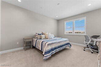 2609 Seychelles Cir in Naples, FL - Building Photo - Building Photo