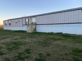 1512 Yaupon Ln in Greenville, NC - Building Photo