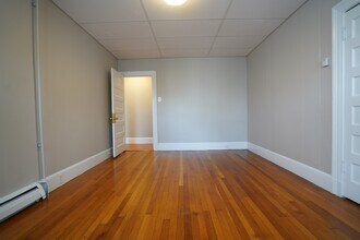 2 Ashford Ct in Boston, MA - Building Photo - Building Photo