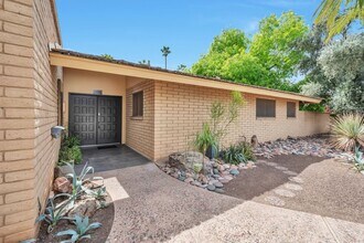 2115 E Balboa Dr in Tempe, AZ - Building Photo - Building Photo