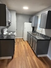 201 Canterbury St in Simpsonville, SC - Building Photo - Building Photo