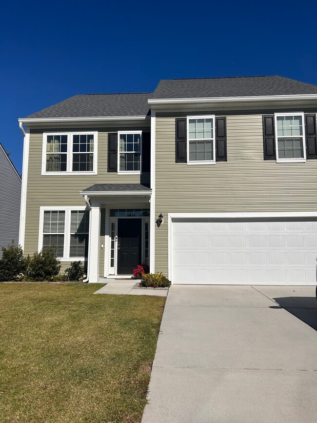 property at 1728 Refuge Dr