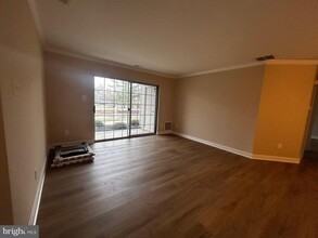 407 Firethorne Ct in Washington Township, NJ - Building Photo - Building Photo